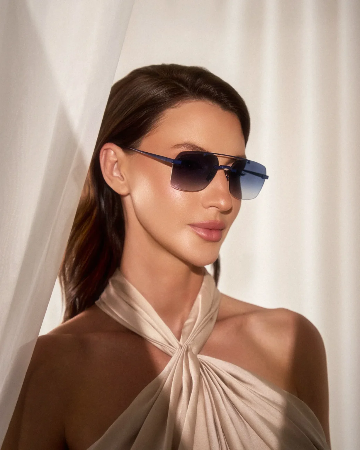 Model wearing NOUS NAVY · 1002-1 · Eleven Spectacles