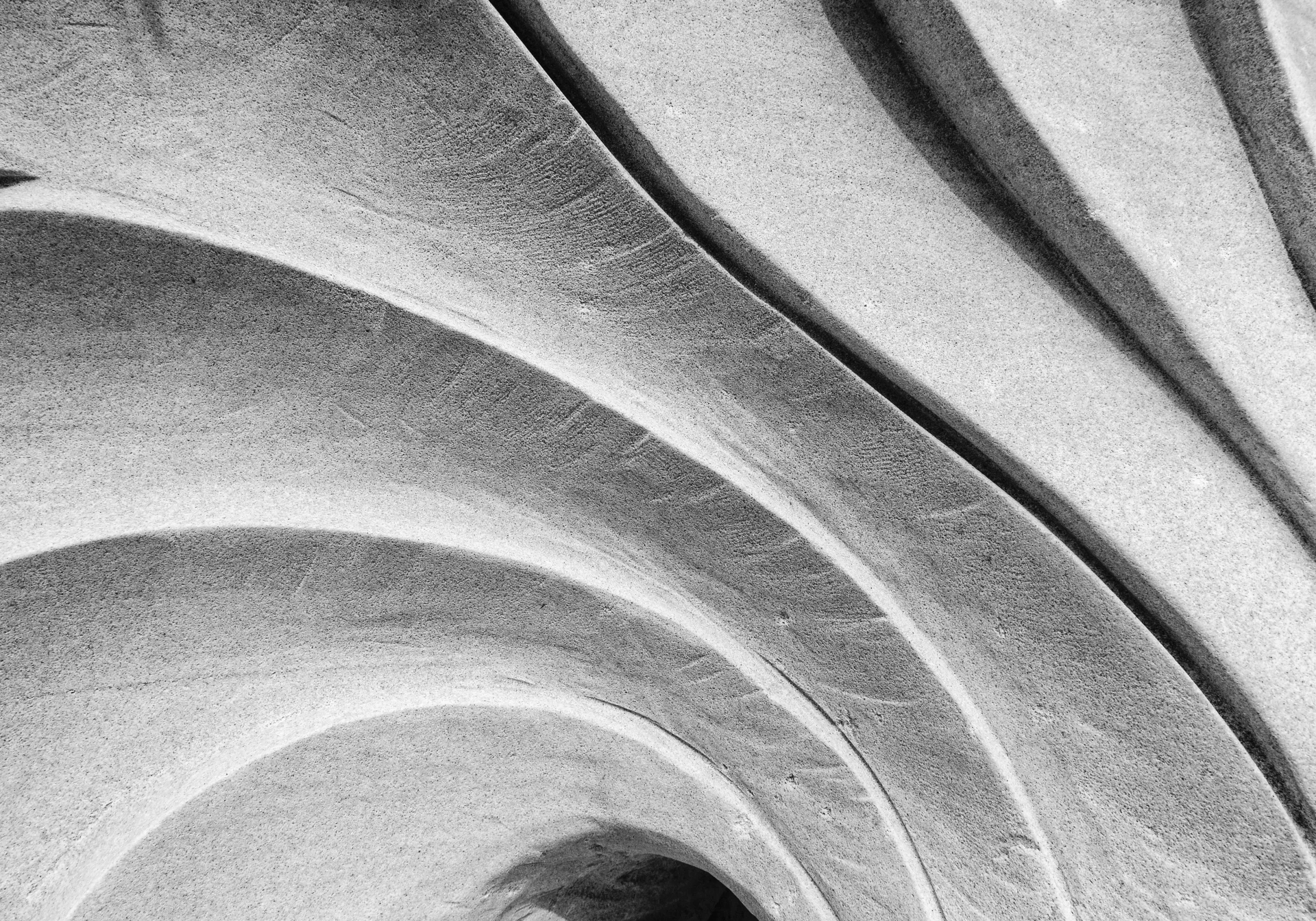 Architektonische Balance: Ein Guide zu Fassungsgeometrie und Anatomie